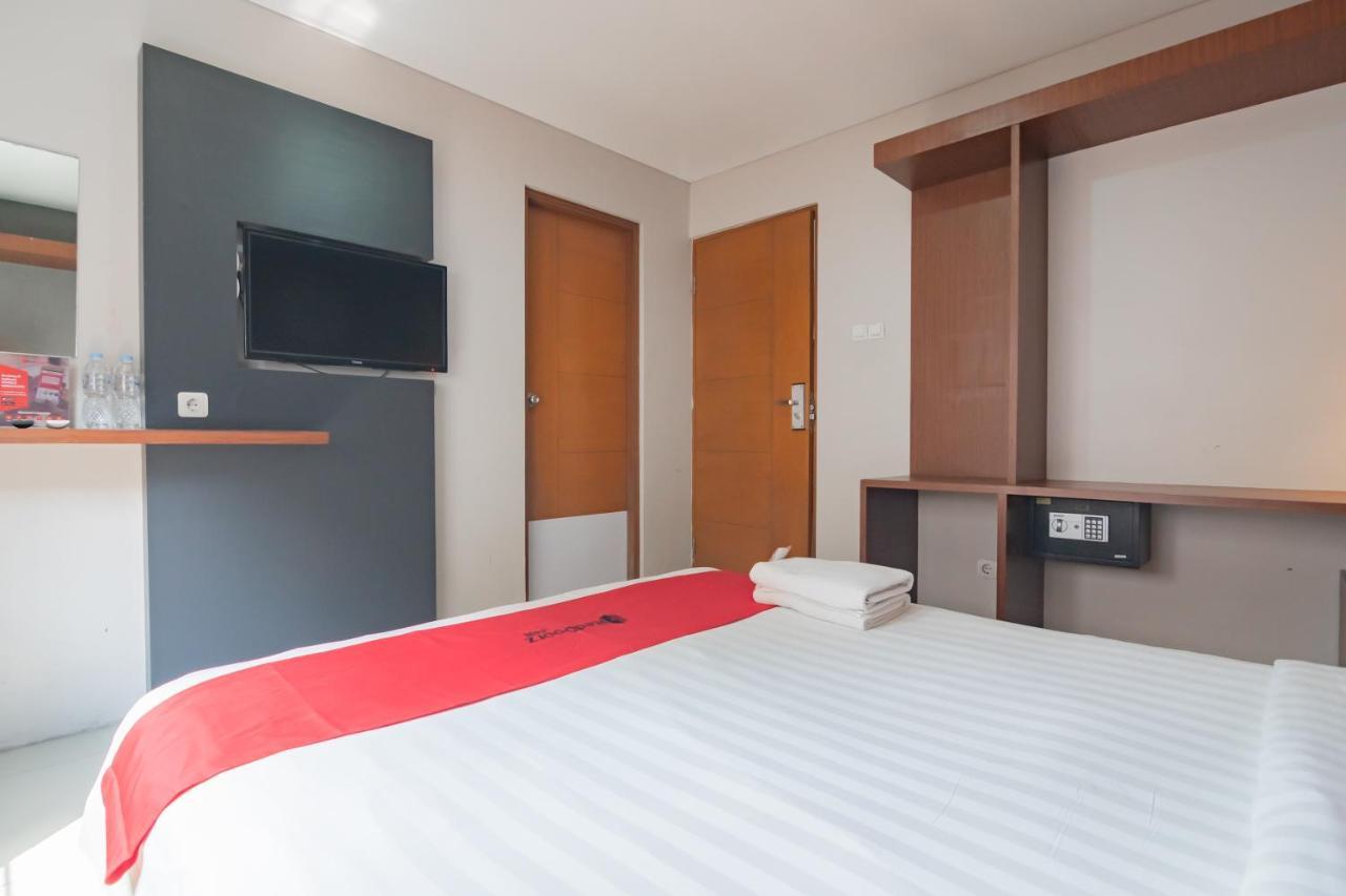 Reddoorz Plus @ Dago Pojok 3 Μπαντούνγκ Εξωτερικό φωτογραφία