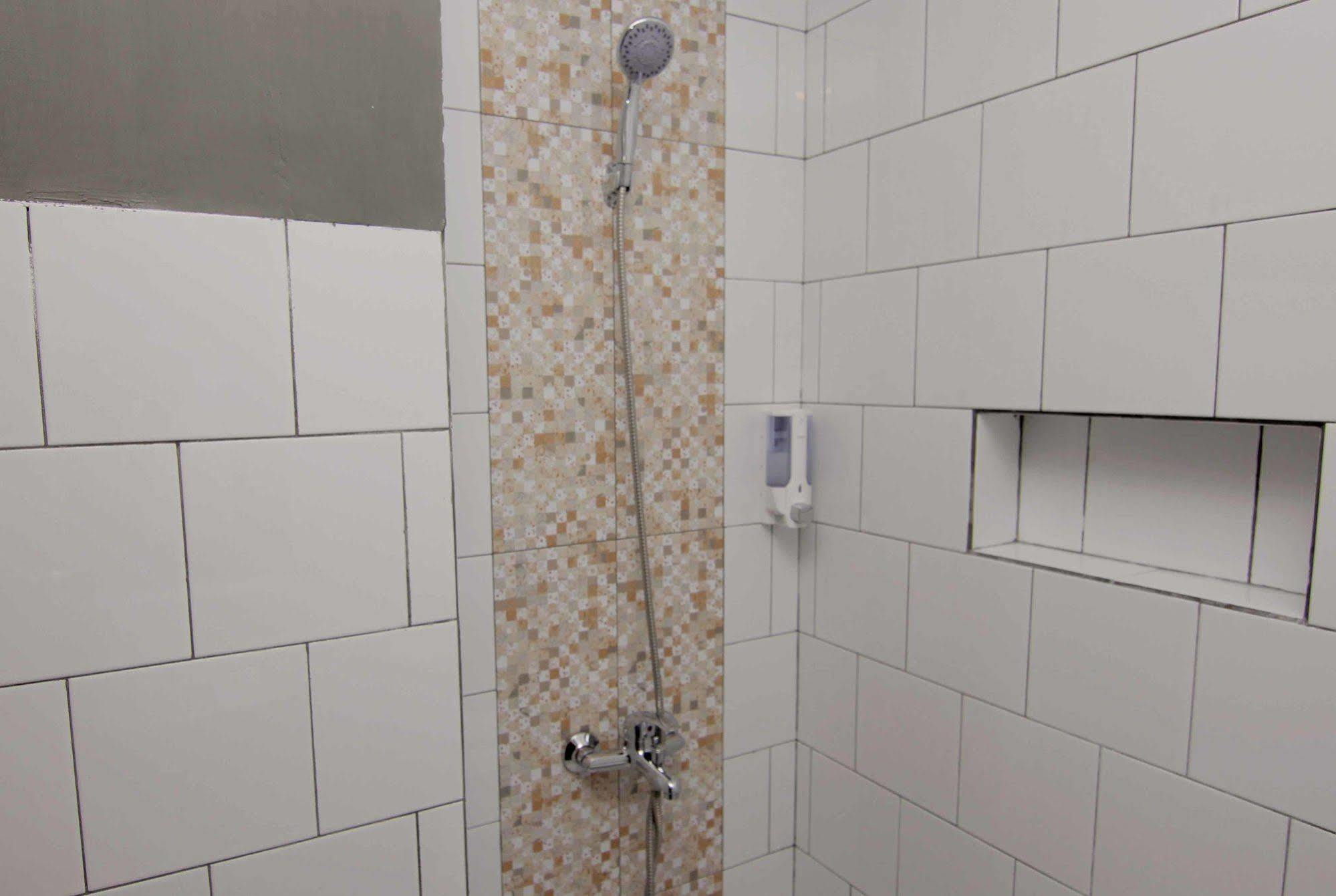 Reddoorz Plus @ Dago Pojok 3 Μπαντούνγκ Εξωτερικό φωτογραφία